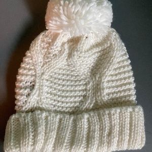 LAST CHANCE! Jessica Simpson White Hat and Scarf Set